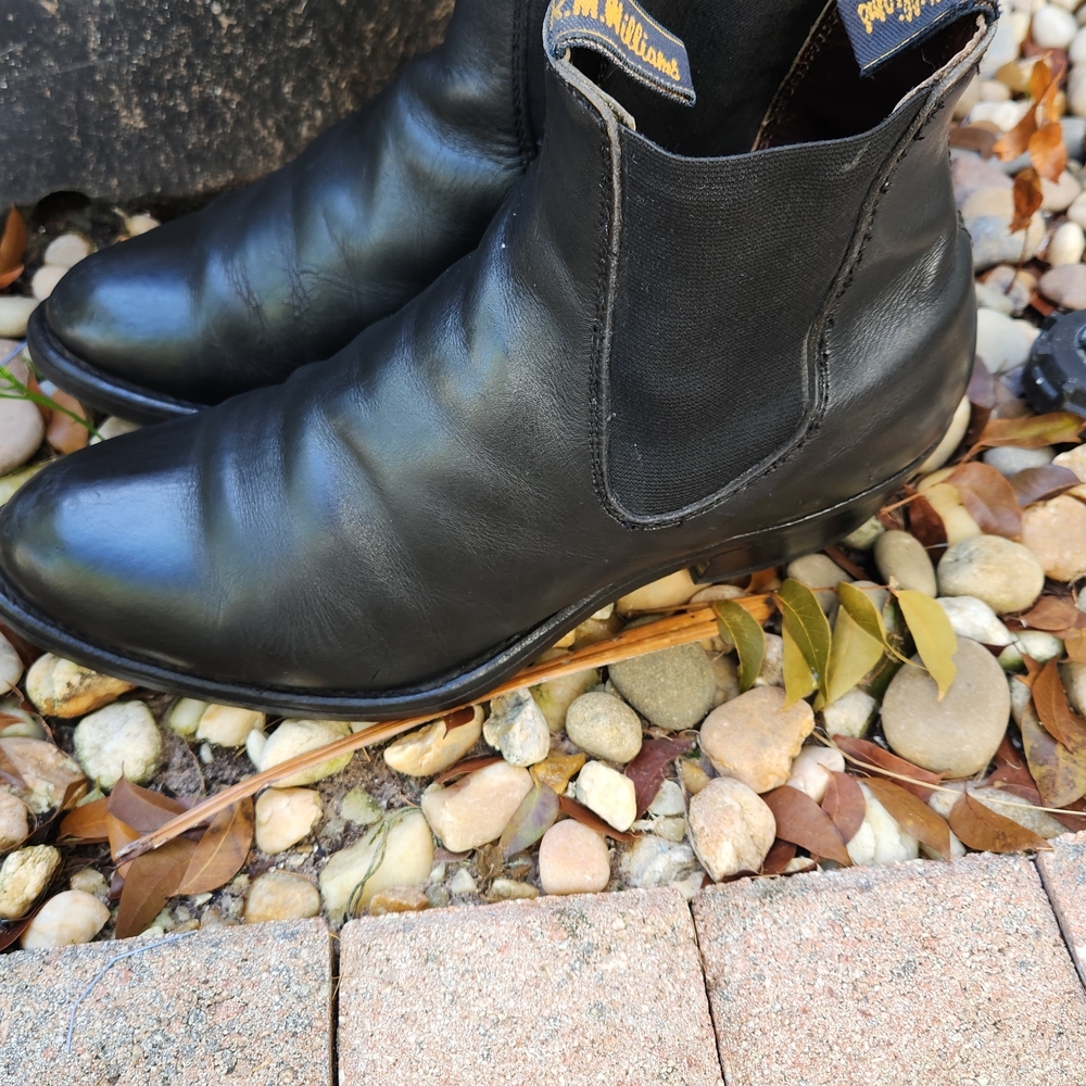 Black Leather Men's Chelsea Boots